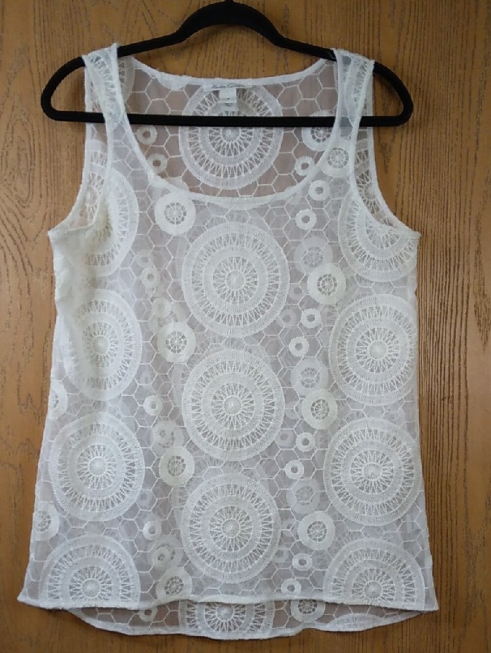 Kenneth Cole New York Cream Medallion Lace Crochet Knit Overlay Tank Top